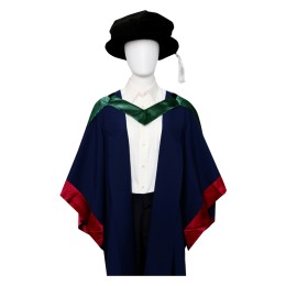 Tailor-made green shawl graduation gown, custom-made black bonnet, silver hatband graduation cap, Doctor of Social Work, Hong Kong Polytechnic University, PhD graduation gown, graduation gown manufacturer DA537 Tailor-made green shawl graduation gown, custom-made black bonnet, silver hatband graduation cap, Doctor of Social Work, Hong Kong Polytechnic University, PhD graduation gown, graduation gown manufacturer DA537